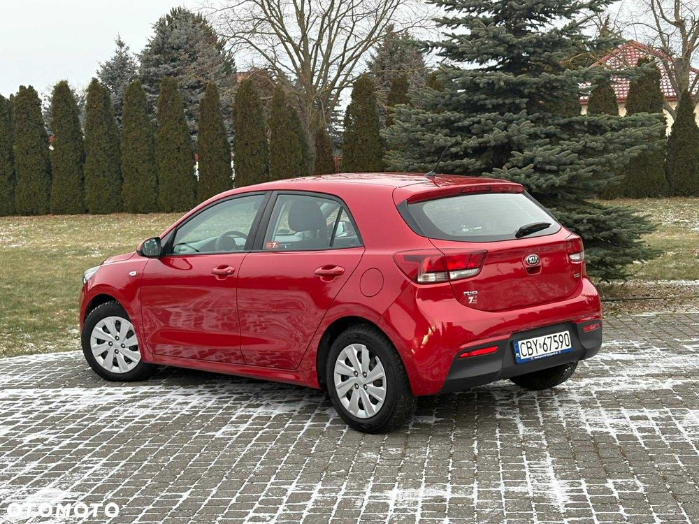 Kia Rio - 5
