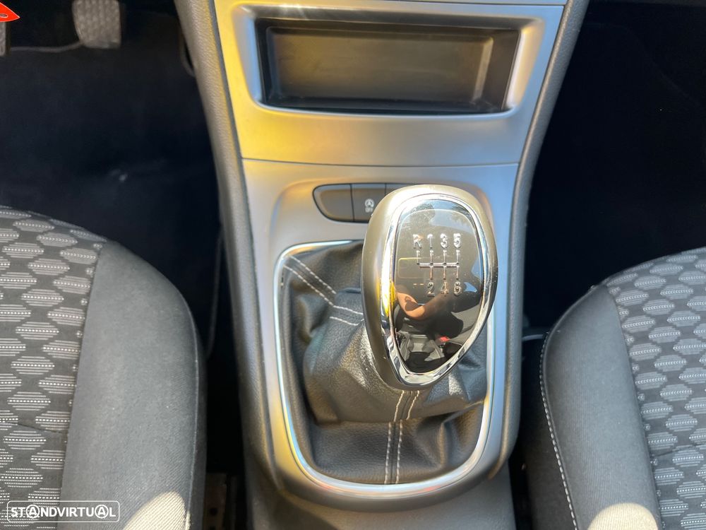 Opel Astra Sports Tourer 1.5 D Business Edition S/S - 38