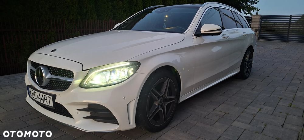 Mercedes-Benz Klasa C 300 d 4Matic 9G-TRONIC AMG Line - 2