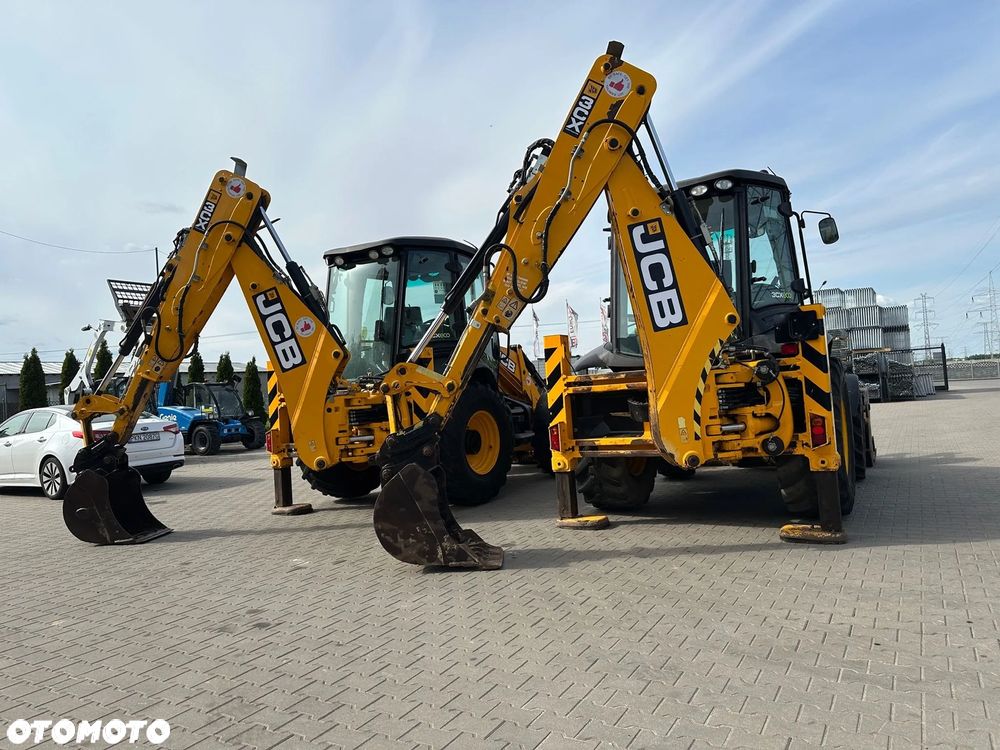 JCB 3CX CONTRACTOR JOYSTICK 110KM/3780mtg/R.2018 - 27