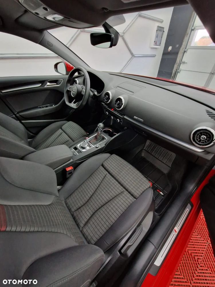 Audi A3 Sportback - 32