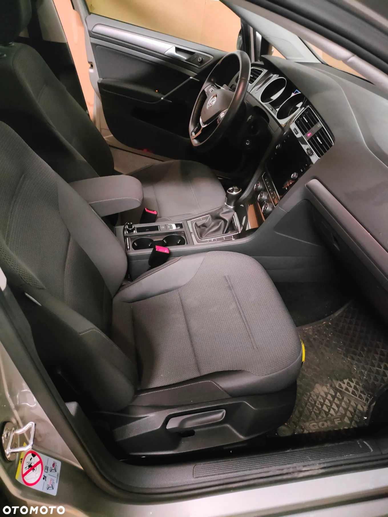Volkswagen Golf VII 1.6 TDI BMT Comfortline - 33