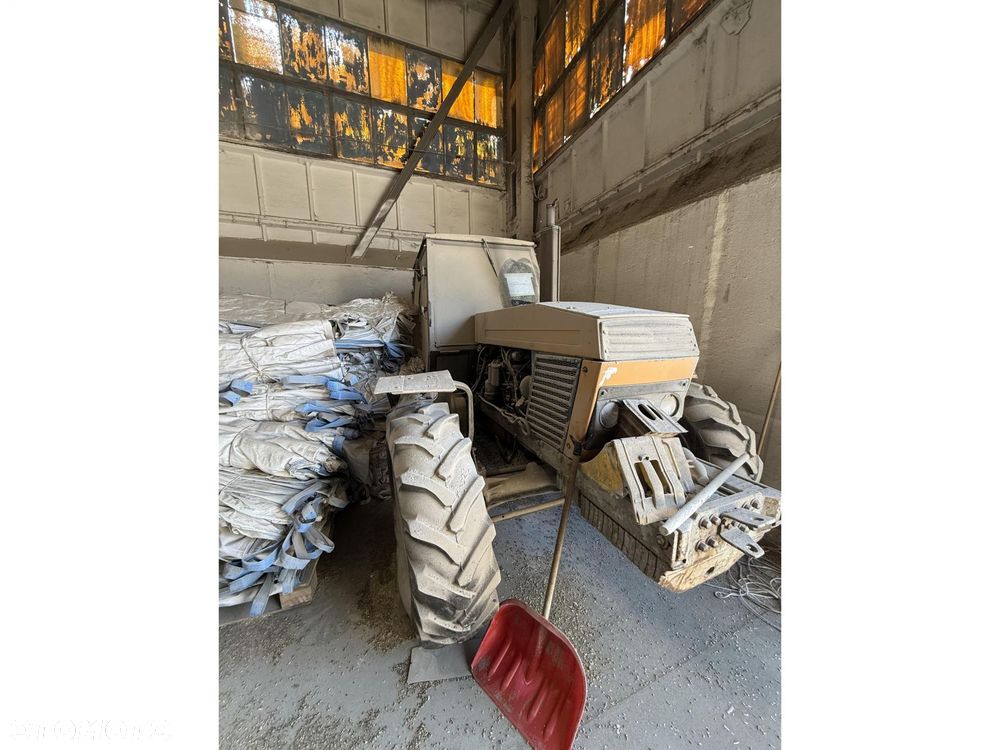 Ursus Ciągnik kołowy U 1604 - 3