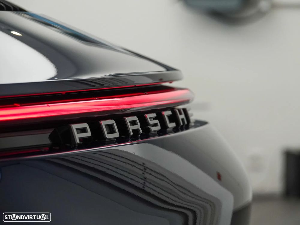 Porsche 911 (992) Carrera PDK - 4