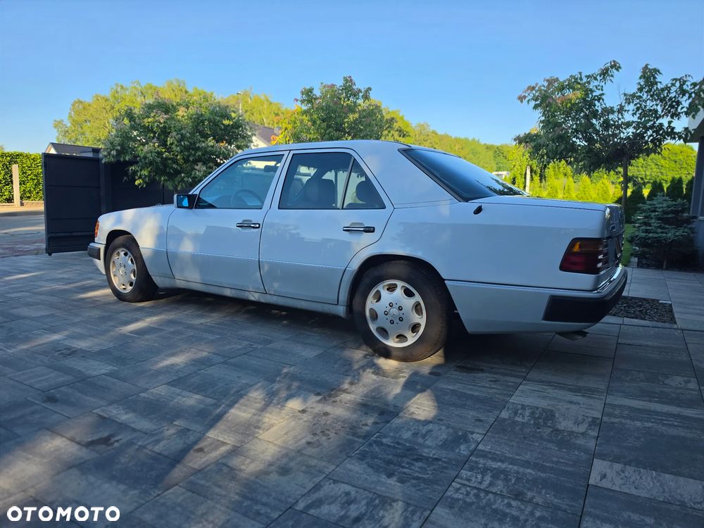 Mercedes-Benz W124 (1984-1993) - 4