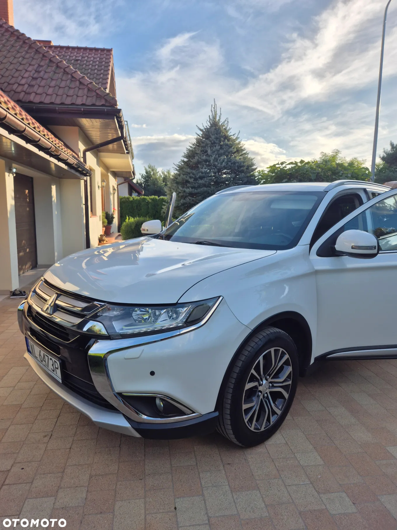 Mitsubishi Outlander 2.2 DID Intense + 4WD - 10