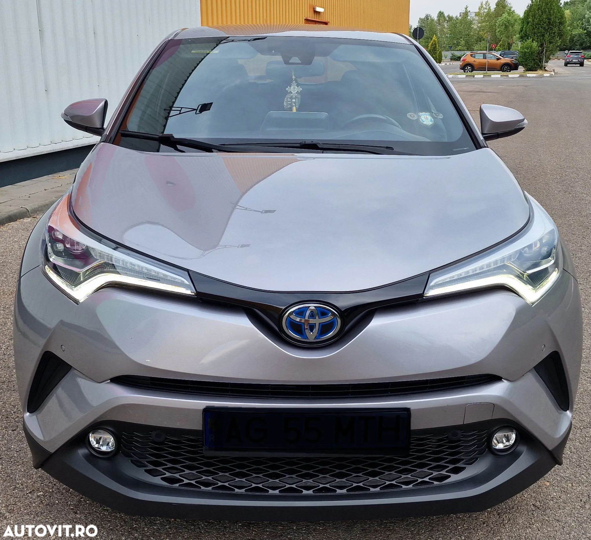 Toyota C-HR 1.8 HSD 4x2 CVT C-lassy LED - 1
