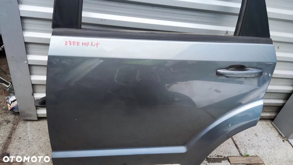 DRZWI LEWE TYLNE  FIAT DRZWI FREEMONT - 1