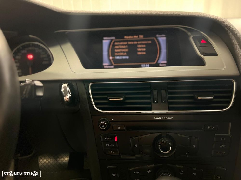 Audi A4 Avant 2.0 TDI Multitronic - 11