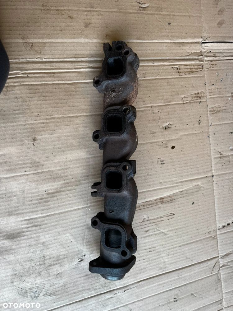 Kolektor wydechowy prawy DODGE RAM 1500 5.7 HEMI - 3