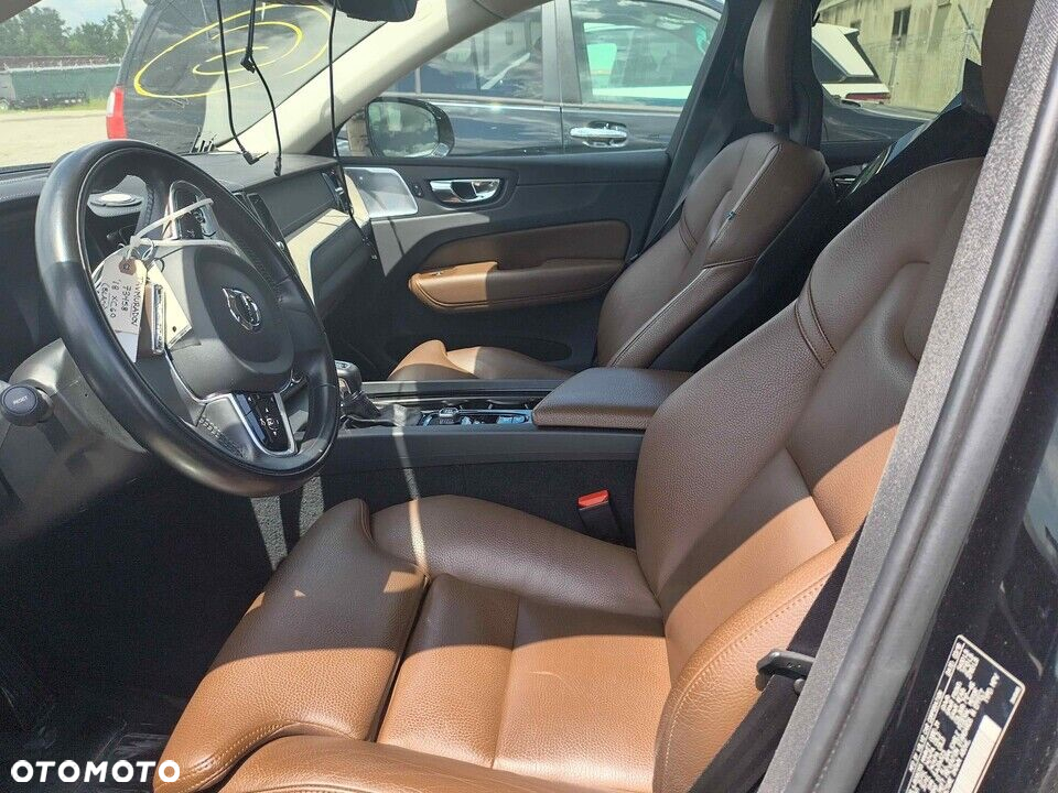 Volvo XC 60 T6 AWD Inscription - 8