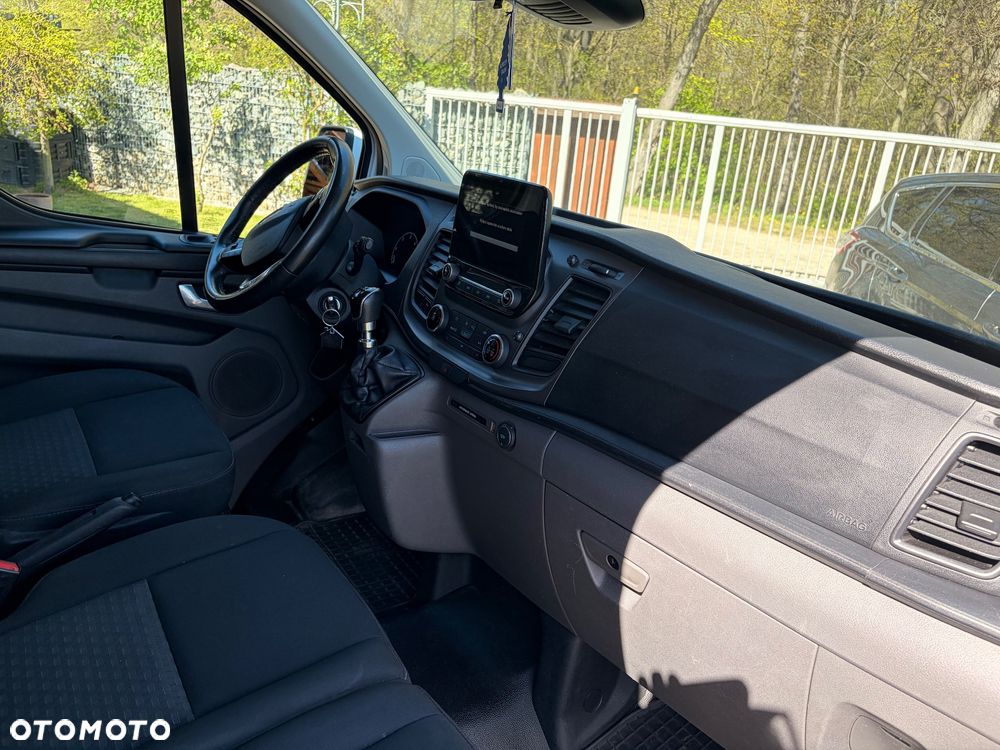Ford Transit Custom - 13