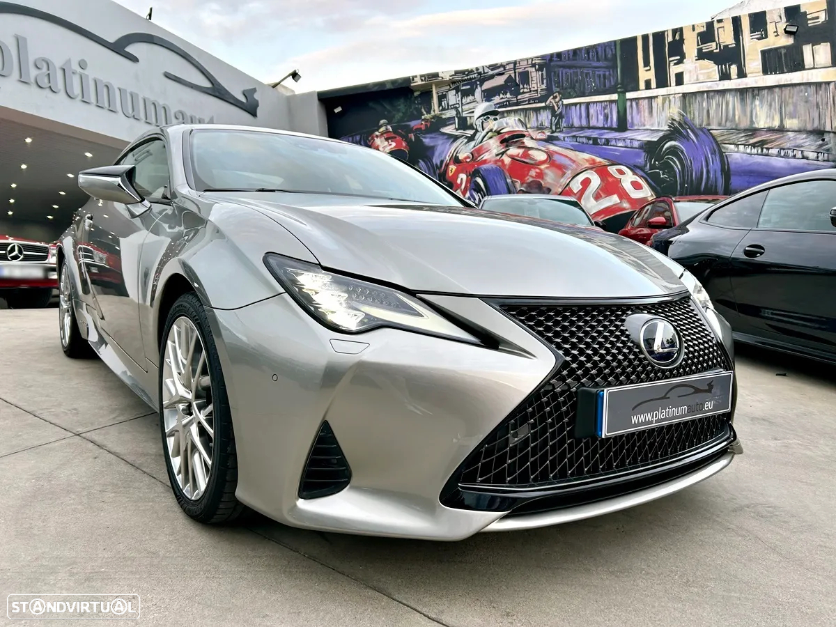Lexus RC 300h Luxury - 32