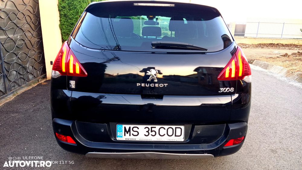 Peugeot 3008 Hybrid4 - 6