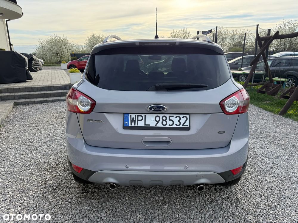 Ford Kuga 2.0 TDCi 2x4 Titanium - 18
