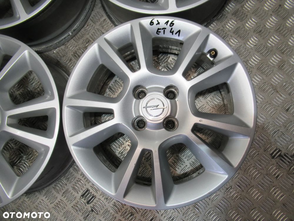Felgi Opel Adam Combo Corsa D E Meriva 6Jx16 et41 4x100 - 4