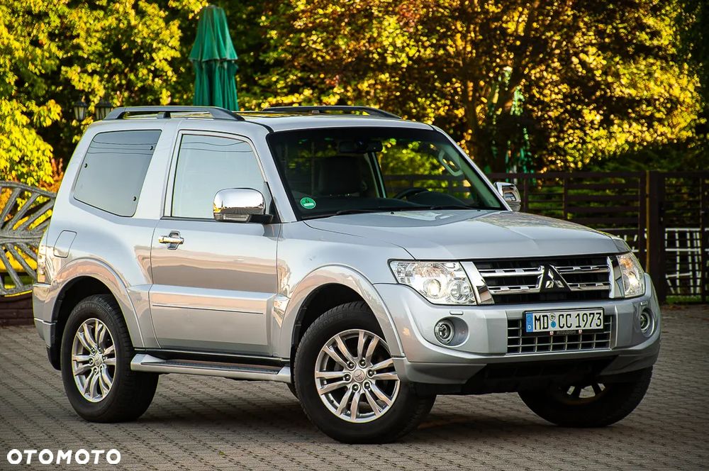 Mitsubishi Pajero 3.2 DI-D Automatik Limited Edition - 22