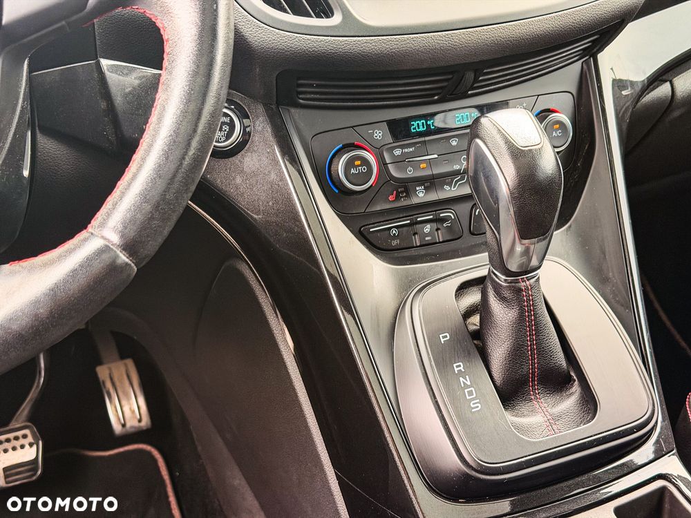 Ford Kuga 1.5 EcoBoost 4x4 ST-Line - 36