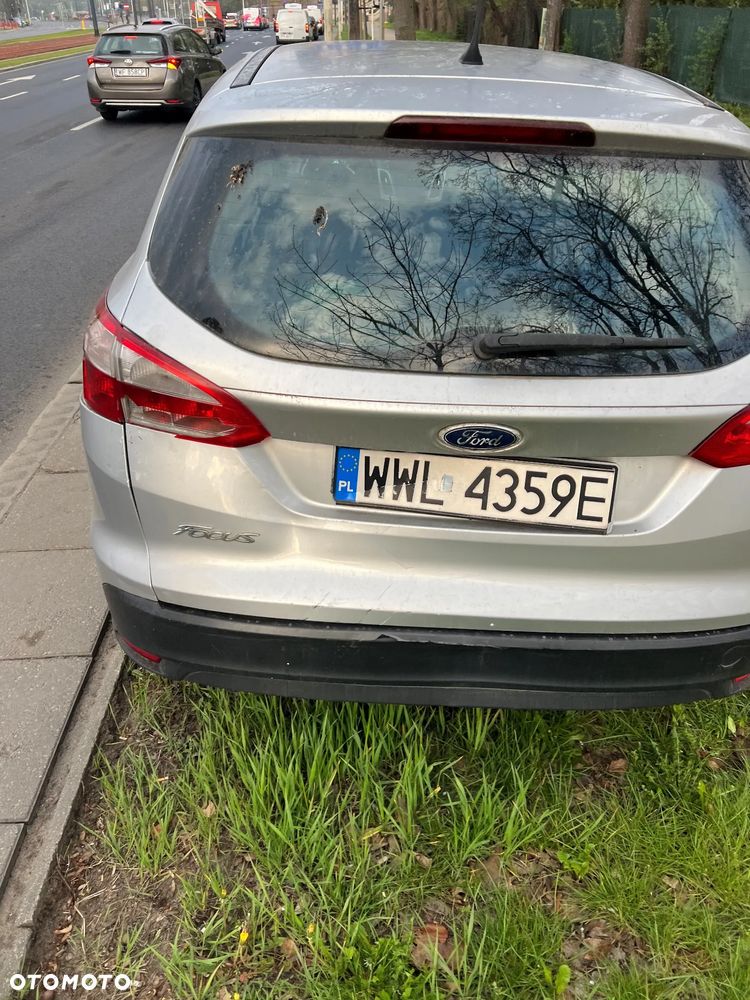 Ford Focus 1.6 TDCi Ambiente - 4
