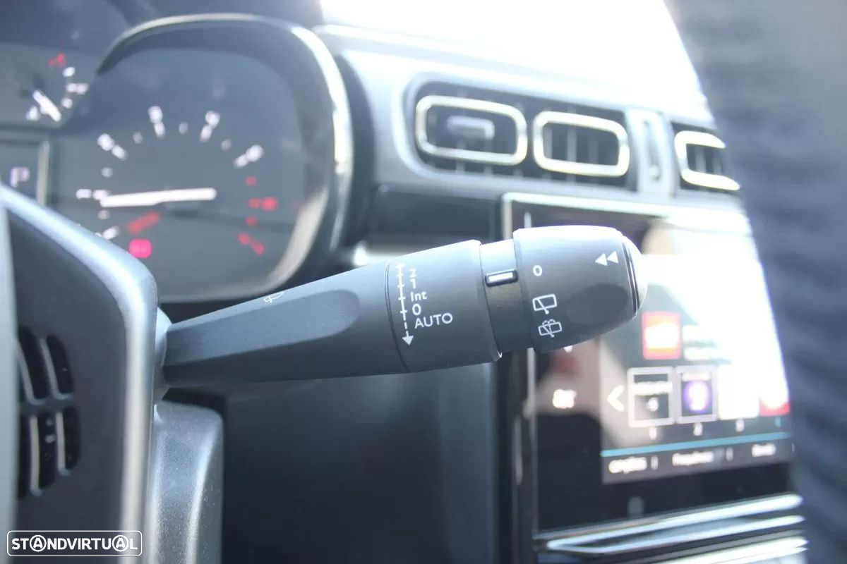 Citroën C3 1.2 PureTech Shine EAT6 - 30