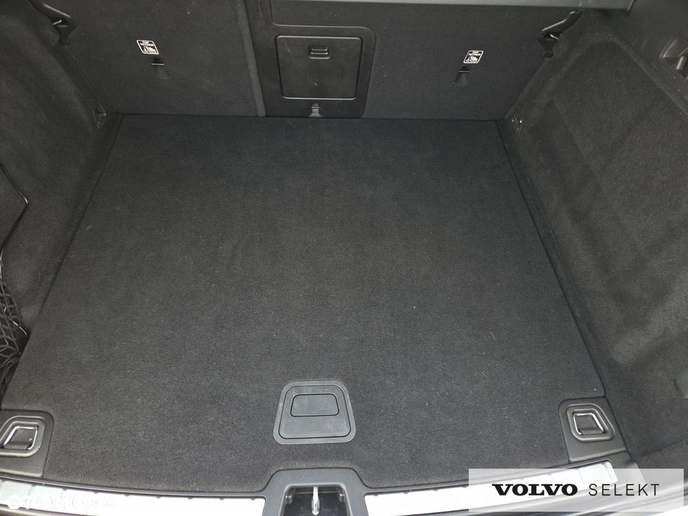 Volvo XC 60 B4 D AWD Geartronic Inscription - 33