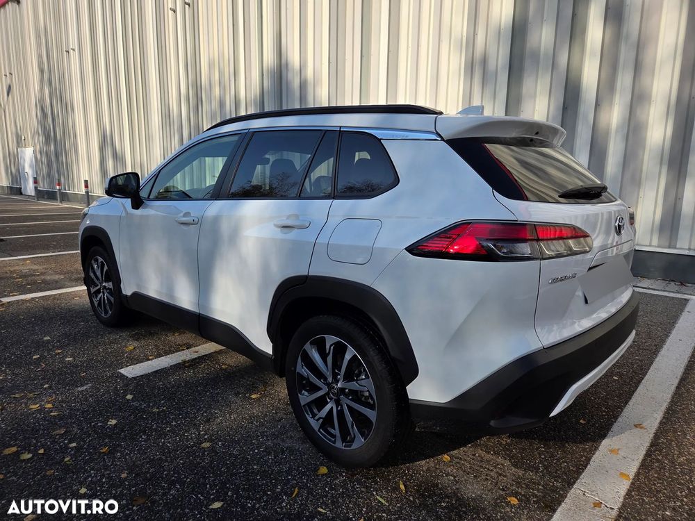 Toyota Corolla Cross - 14