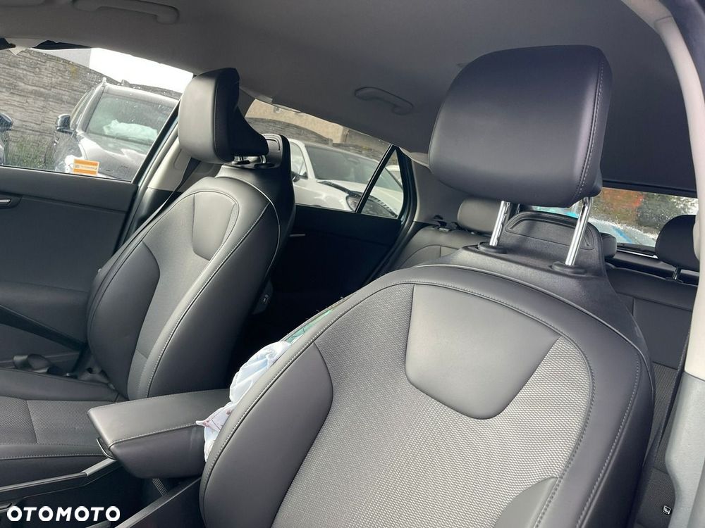 Kia Niro 1.6 GDI Hybrid Business Line - 10