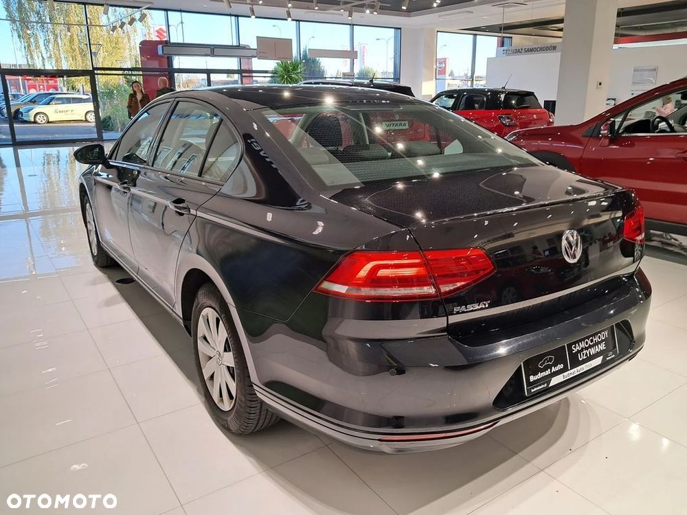 Volkswagen Passat 2.0 TDI BMT Trendline - 9