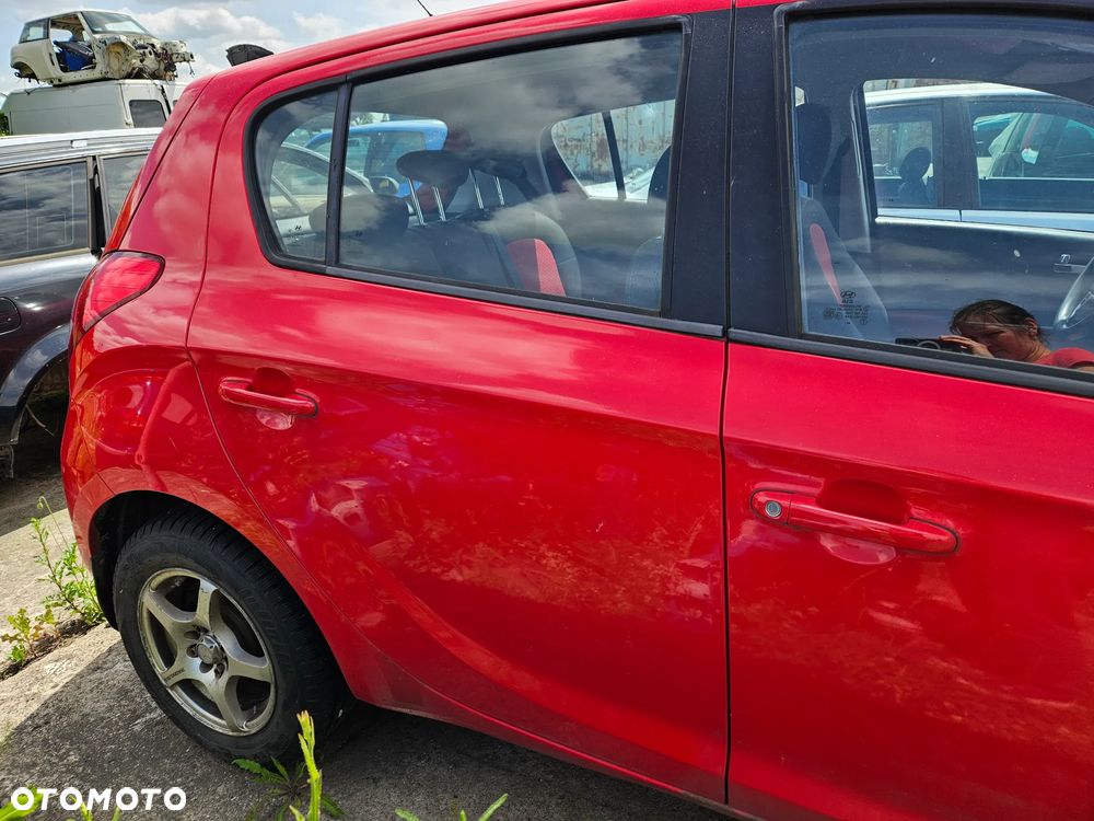 Drzwi lewe prawe przednie przód tylne tył Hyundai i20 I 2011r BH - 4