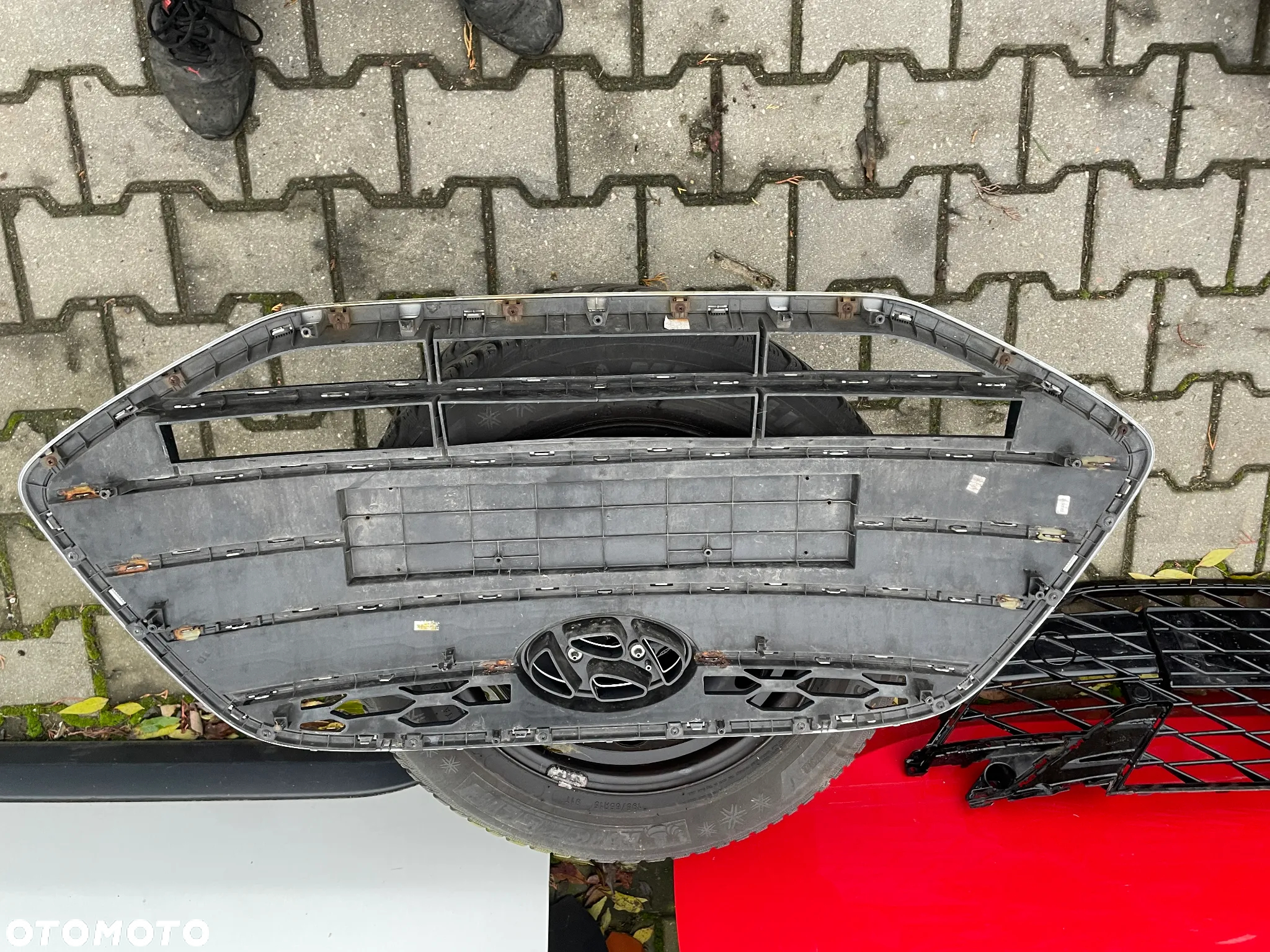 Grill atrapa HYUNDAI IX20 lift 86351-1K510 - 4