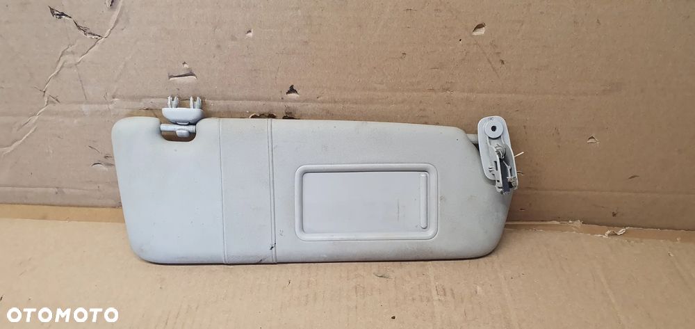 Słonecznik osłona przeciwsłoneczna prawa Audi A3 8P 8P0857552 - 1