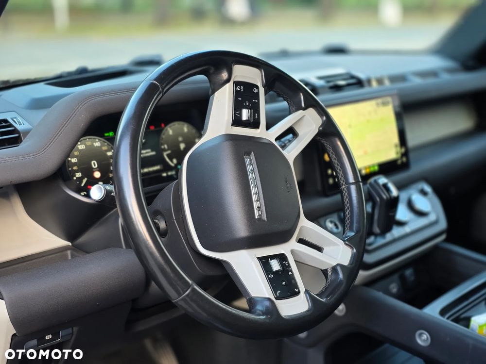 Land Rover Defender 3.0 D300 mHEV SE - 8