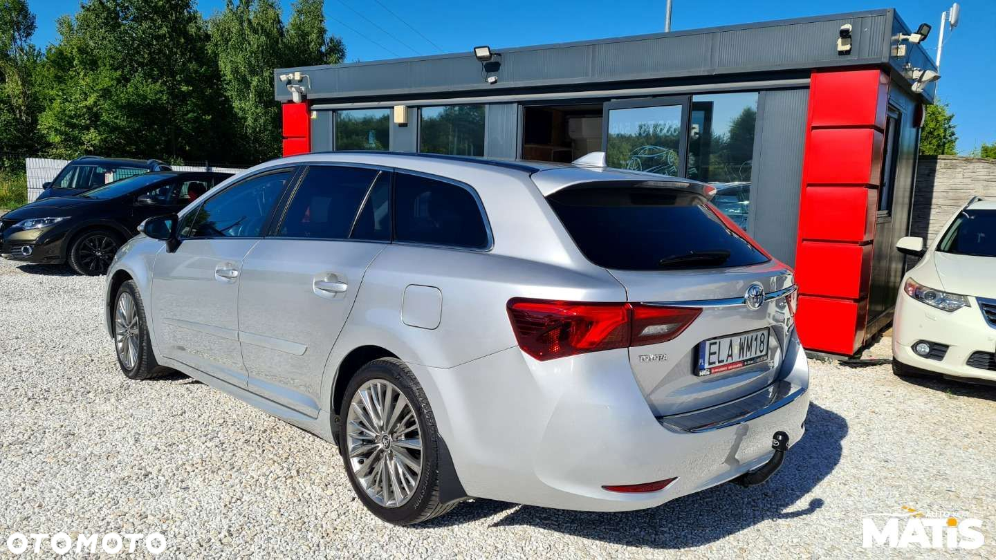 Toyota Avensis - 23