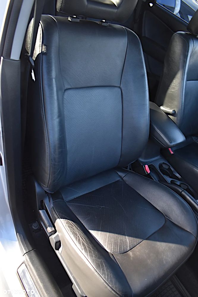 Mitsubishi Outlander 2.4 4WD Automatik Intense - 27