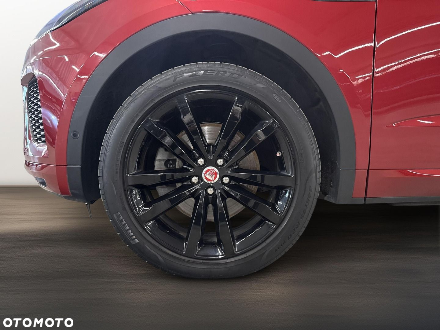 Jaguar E-Pace 2.0 i4P AWD R-Dynamic - 9