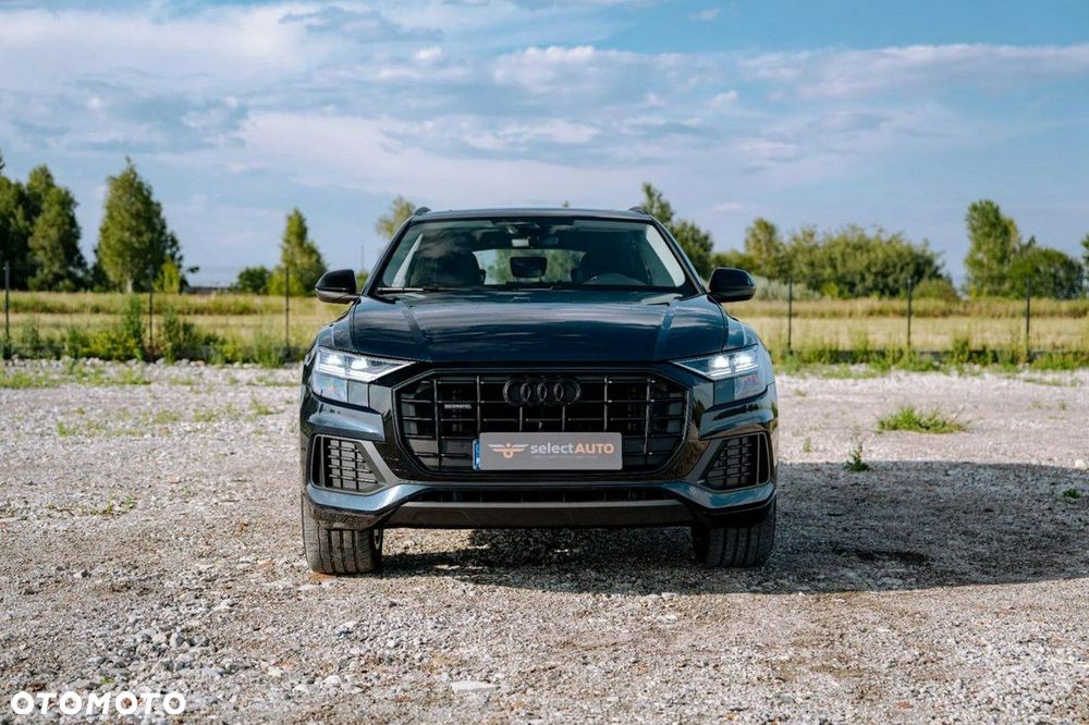 Audi Q8 - 2