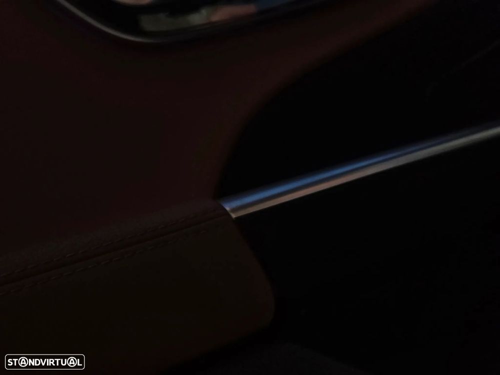 Mercedes-Benz C 300 e AMG Line - 15
