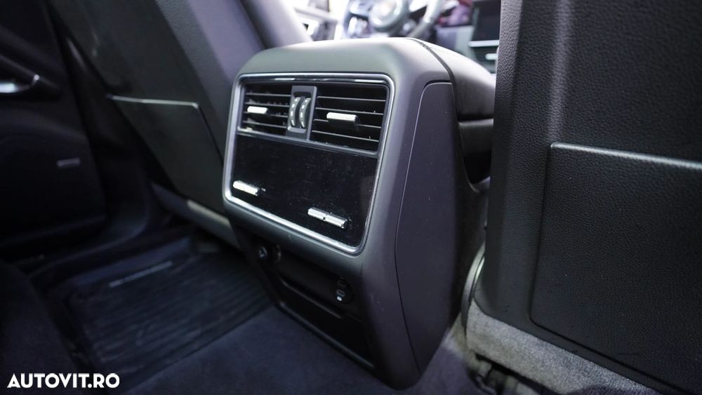 Porsche Cayenne Turbo - 39