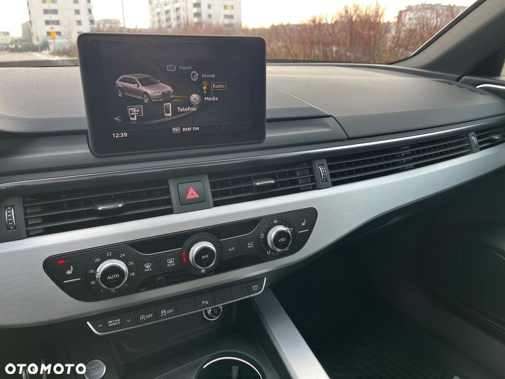 Audi A4 Avant 2.0 TDI S tronic - 32