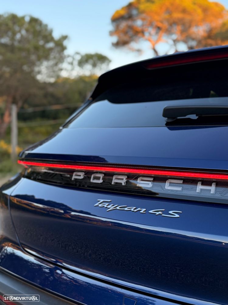 Porsche Taycan Sport Turismo 4S - 10