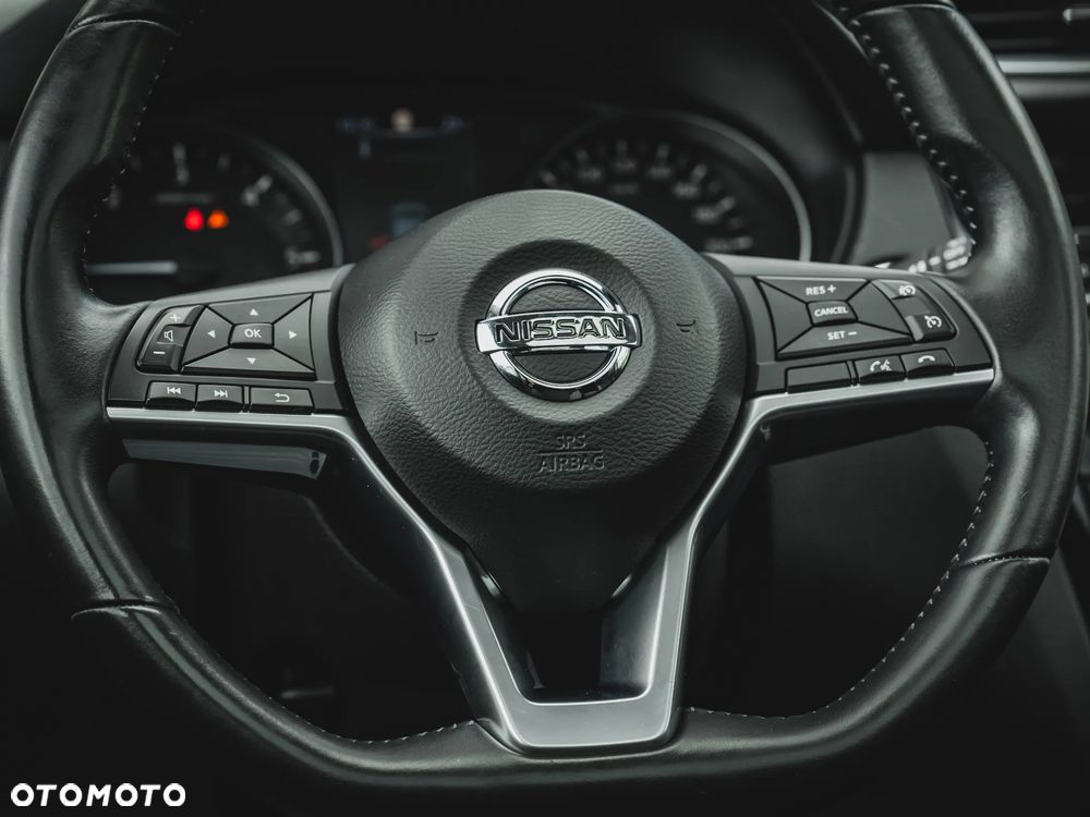 Nissan Qashqai 1.5 dCi DPF 360 - 23