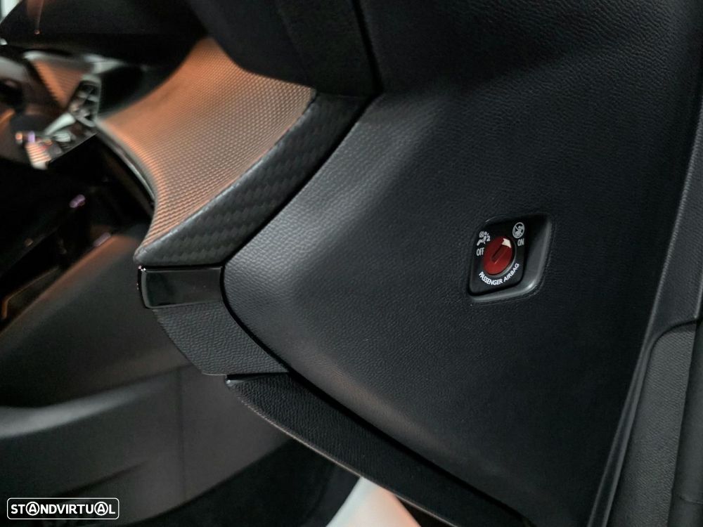 Peugeot e-208 51 kWh Allure - 32