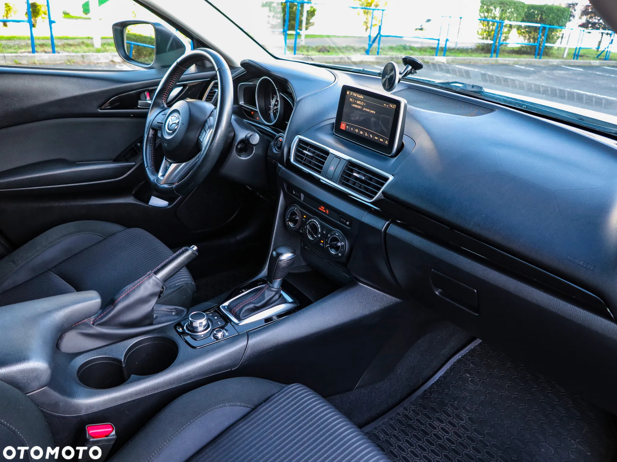 Mazda 3 - 13