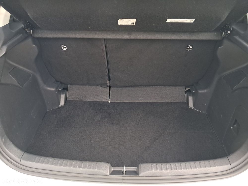 Toyota Yaris Hybrid 1.5 Comfort - 11