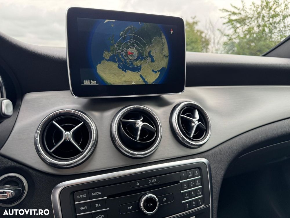 Mercedes-Benz CLA - 10