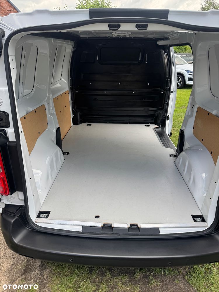 Opel Vivaro - 32
