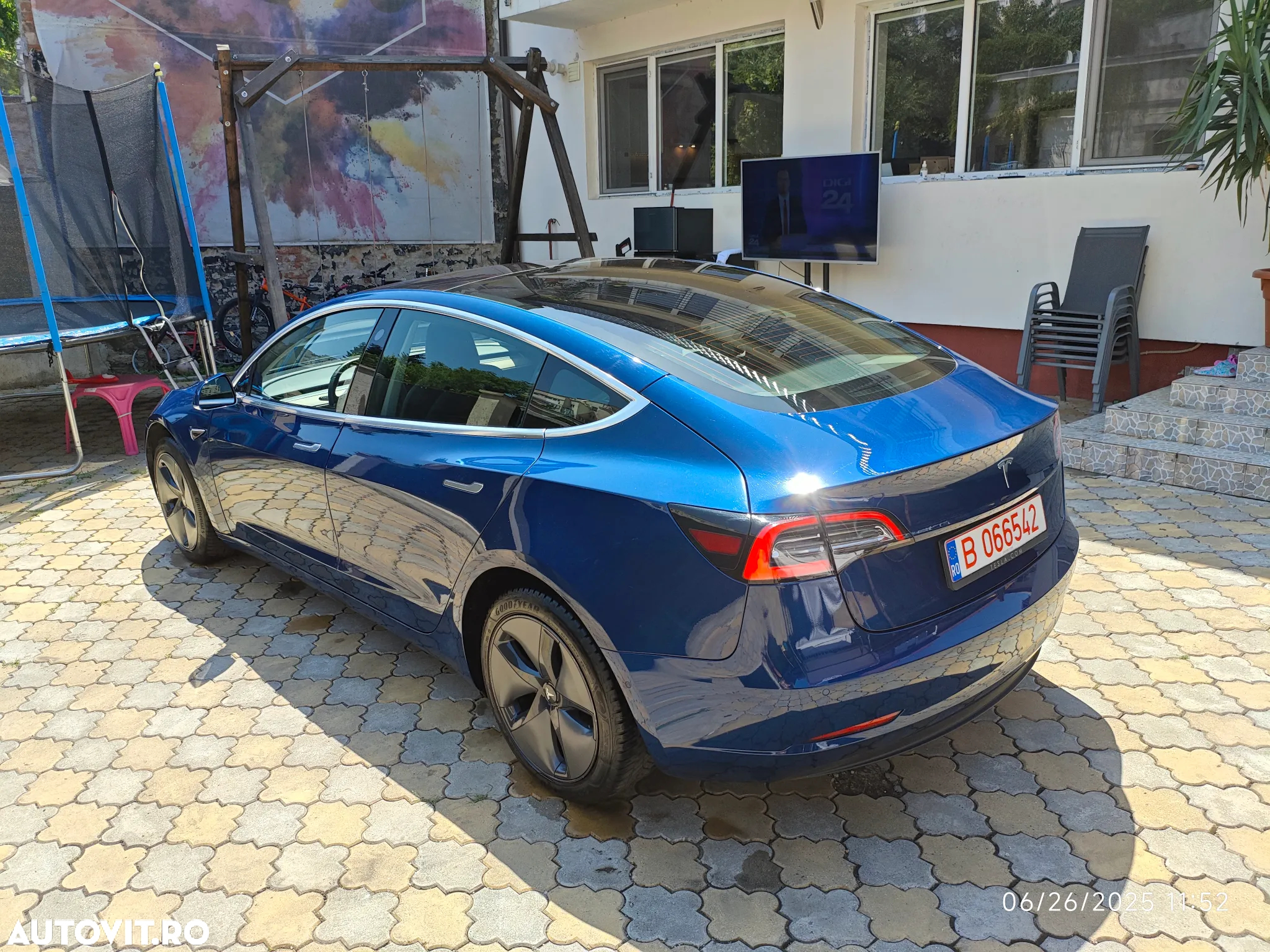 Tesla Model 3 Standard Reichweite Plus Hinterradantrieb - 3