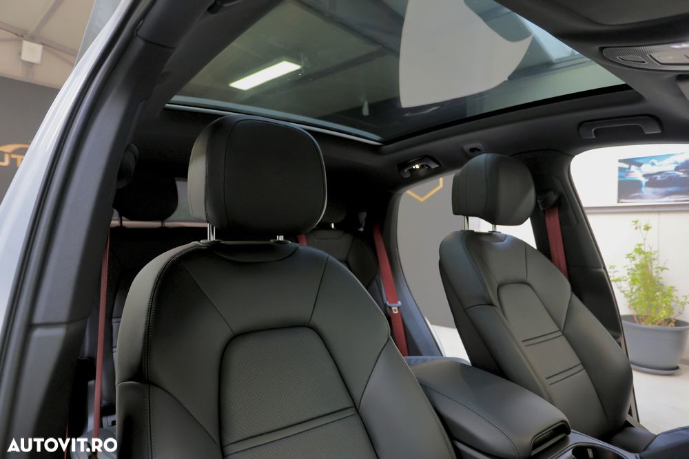 Porsche Cayenne Coupe E-Hybrid Tiptronic S Black Edition - 34