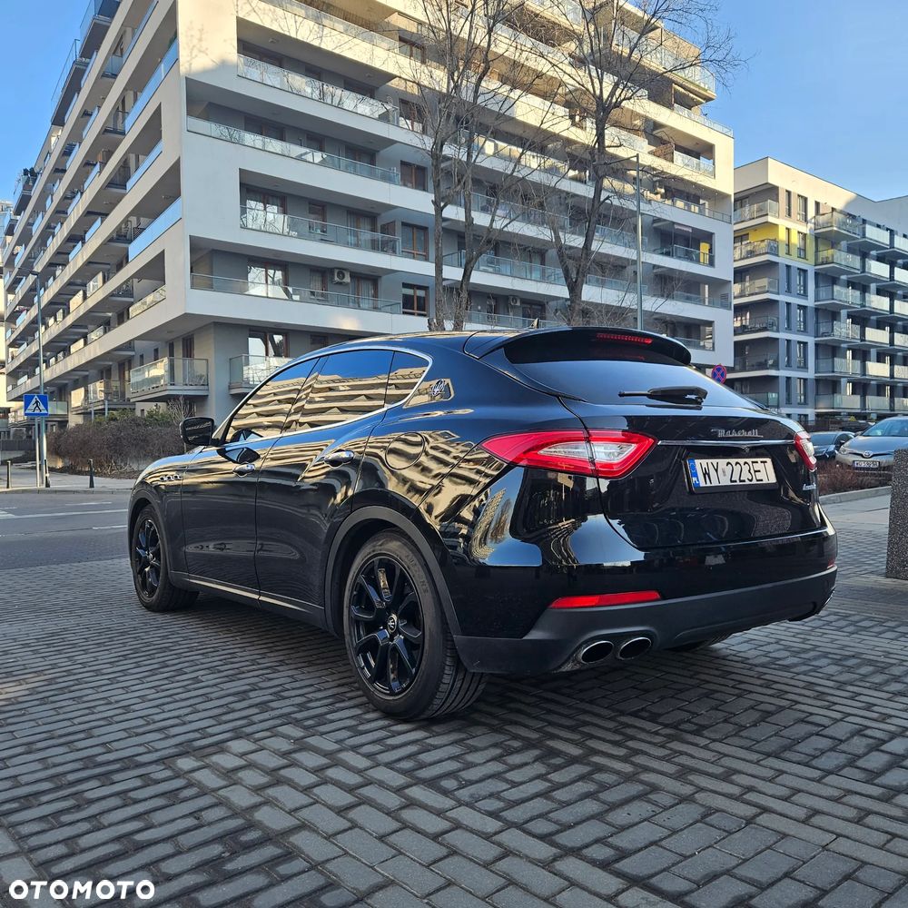Maserati Levante - 3