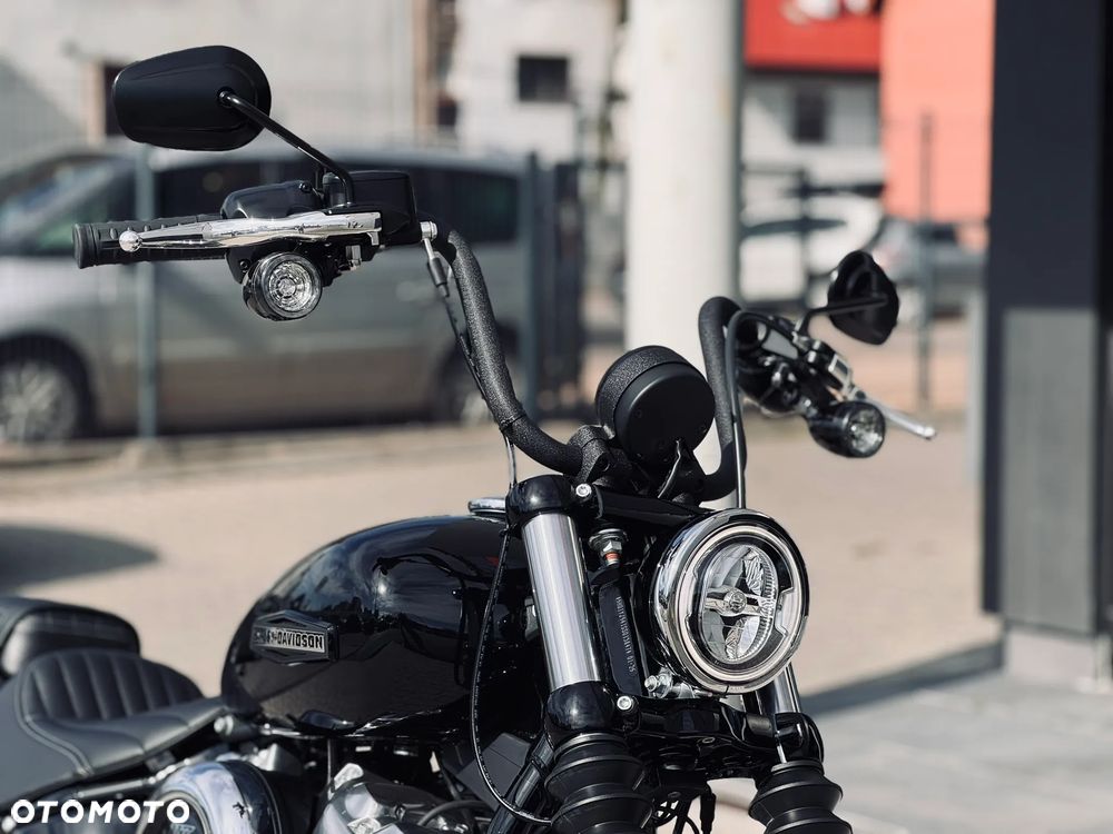 Harley-Davidson Softail Street Bob - 6